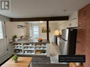 9 Wright Ave in Hamilton, ON - Building Photo - Building Photo