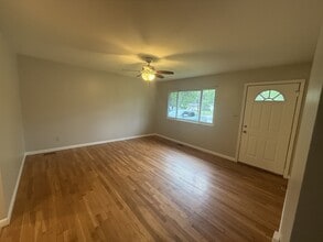 5099 Wyandot Pl in Hilliard, OH - Foto de edificio - Building Photo