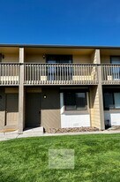 505 Comanche Village Dr in Fountain, CO - Building Photo