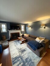 94 Branford St in Manchester, CT - Foto de edificio - Building Photo