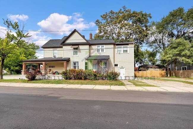 1928 Darwin Ave SW in Grand Rapids, MI - Building Photo - Building Photo