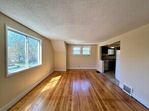 654 E Isabella Ave in Muskegon, MI - Building Photo - Building Photo