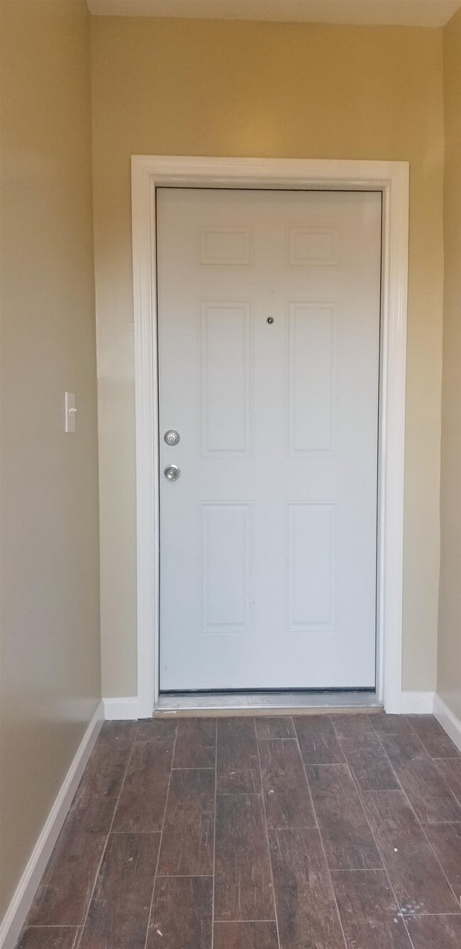 422 West Side Ave in Jersey City, NJ - Building Photo - Building Photo