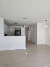 3194 SW 128th Ter in Miramar, FL - Foto de edificio - Building Photo