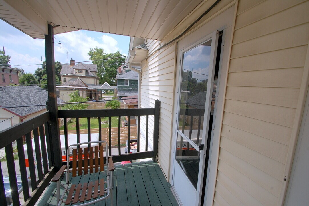 312 E Washington St in Goshen, IN - Building Photo