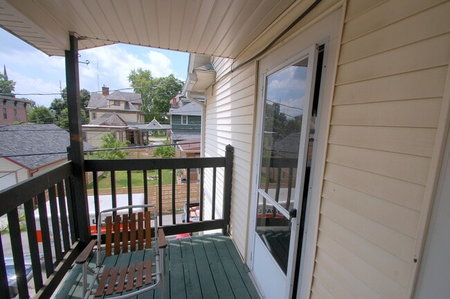 property at 312 E Washington St