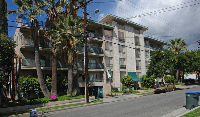 Michigan Apartments in Pasadena, CA - Building Photo - Building Photo