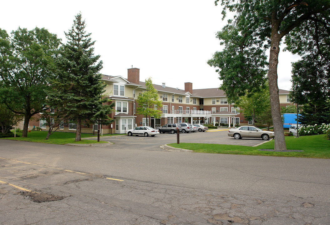 River Heights Terrace in South St. Paul, MN - Building Photo