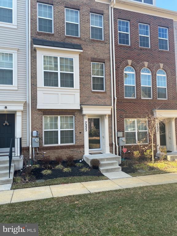 7225 Barrberry Ln in Beltsville, MD - Building Photo - Building Photo