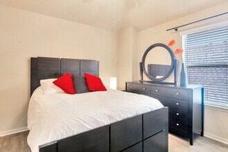 10 W Lasting Spring Cir in Spring, TX - Building Photo - Building Photo