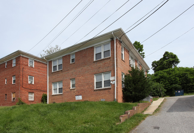 6504 Central Ave in Capitol Heights, MD - Building Photo - Building Photo