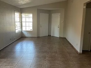 8405 W Sells Dr in Phoenix, AZ - Building Photo - Building Photo