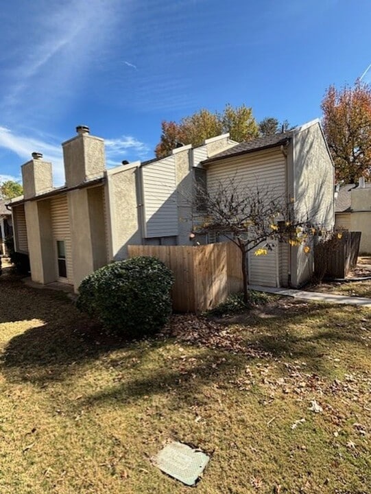 830 Cardinal Creek Blvd in Norman, OK - Foto de edificio