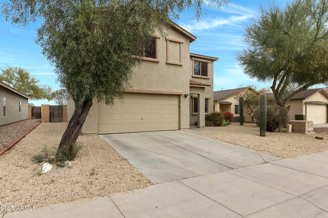 5740 E Sunrise Cir in Florence, AZ - Building Photo - Building Photo