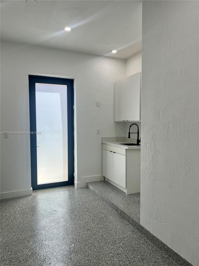 18250 SW 152nd Ave-Unit -18250 in Miami, FL - Building Photo - Building Photo