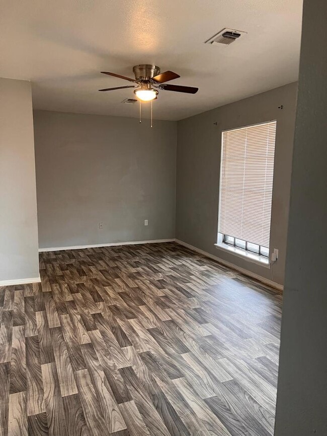 906 Sagebrush Rd in Dalhart, TX - Building Photo - Building Photo