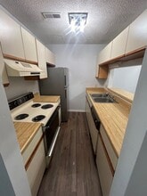 113 Country Town Dr in Columbia, SC - Building Photo - Building Photo