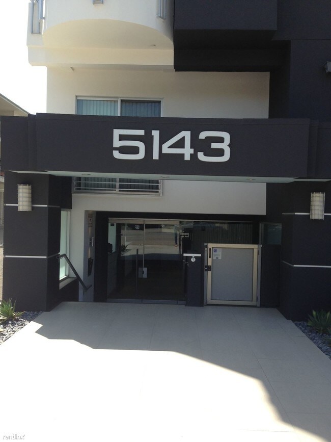 5143 White Oak Ave in Los Angeles, CA - Building Photo - Building Photo