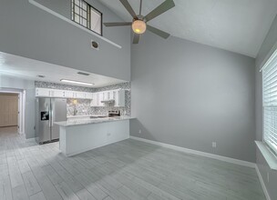 934 S Lipona Rd in Tallahassee, FL - Building Photo - Building Photo