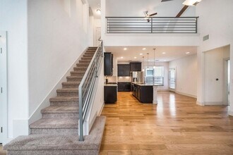 1408 Casa Dr in Austin, TX - Building Photo - Building Photo