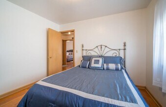 7936 W Becher St, Unit Upper in West Allis, WI - Building Photo - Building Photo