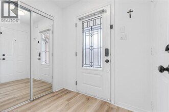 30 Harnesworth Crescent in Hamilton, ON - Building Photo - Building Photo