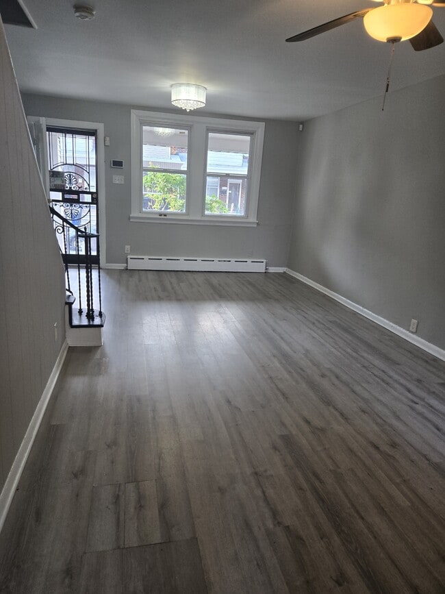 264 Linton St
