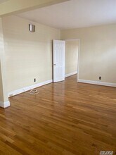 70-20 Manse St-Unit -1st FL in Queens, NY - Building Photo - Building Photo