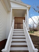 230-232 Spruce Ln Ext, Unit A in Dover, NH - Building Photo - Building Photo