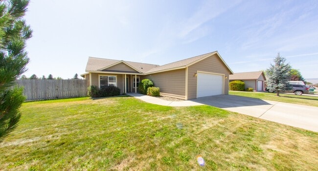 property at 312 E 28th Ave