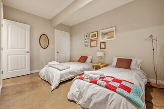 208 Horizon View Glen in Calgary, AB - Building Photo - Building Photo
