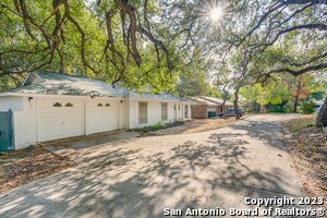 3551 Rock Creek Run in San Antonio, TX - Building Photo - Building Photo
