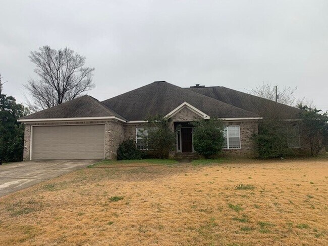 207a Cedar Crest in Tuscaloosa, AL - Building Photo - Building Photo