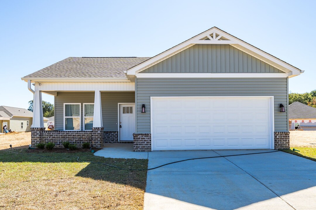 4325 Albert Lewis Ln in Tuscaloosa, AL - Foto de edificio