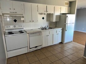 Rambler Heights in Waco, TX - Building Photo