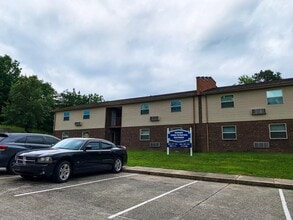 107 W Carter Rd in London, KY - Building Photo - Building Photo