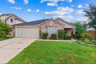 7710 Sapulpa Ln in Cypress, TX - Building Photo