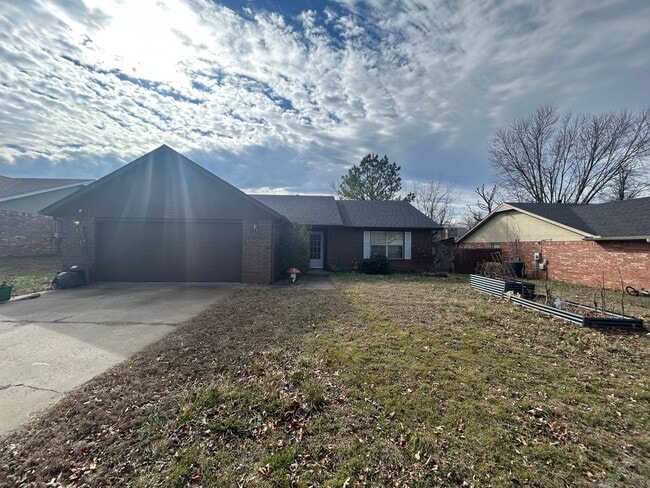 property at 4435 Chaparral Ln