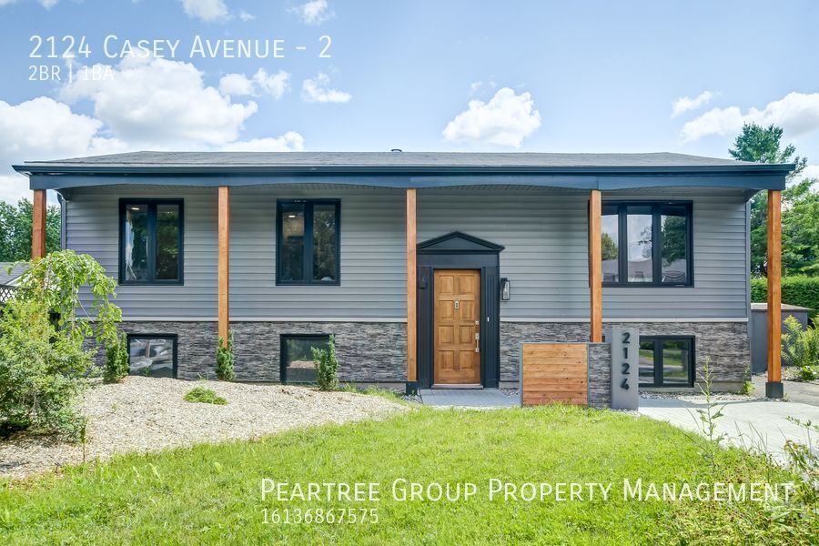 2124 Casey Ave in Ottawa, ON - Building Photo