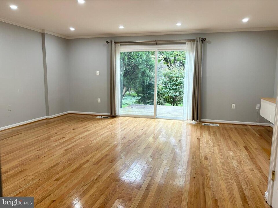 784 Princeton Pl in Rockville, MD - Building Photo