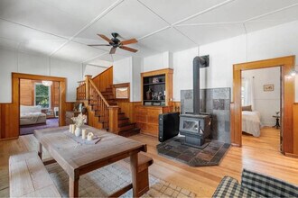 540 S Lincoln St in Sierraville, CA - Foto de edificio - Building Photo