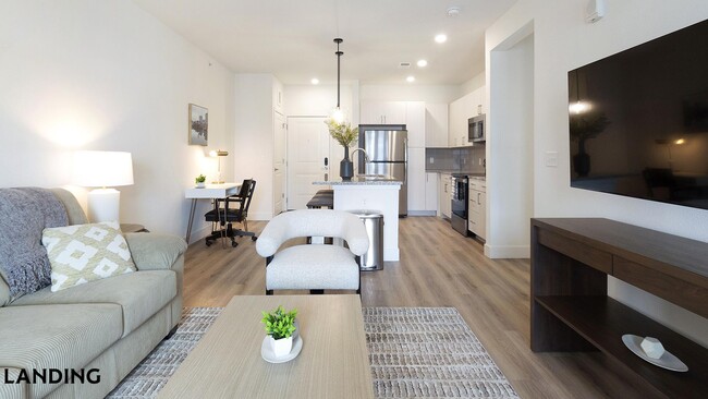 10670 Jake Jabs Blvd in Longmont, CO - Foto de edificio - Building Photo