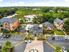 6021 Westgate Dr in Orlando, FL - Building Photo - Building Photo
