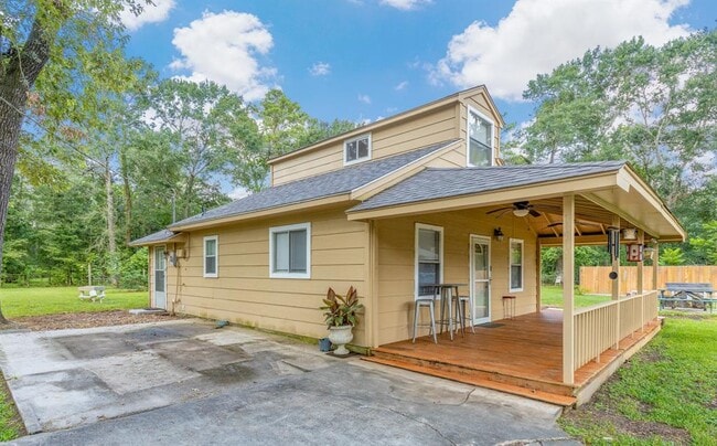 property at 14519 Oakleaf Dr
