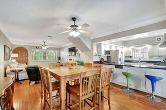 124 S Palmway in Lake Worth Beach, FL - Building Photo - Building Photo