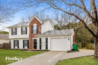 6326 S Bend Ln in Charlotte, NC - Building Photo - Building Photo