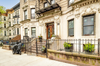 1304 Pacific St in Brooklyn, NY - Building Photo - Building Photo