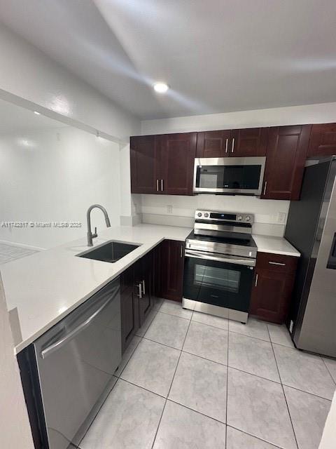 861 NE 207th Ln in Miami, FL - Building Photo