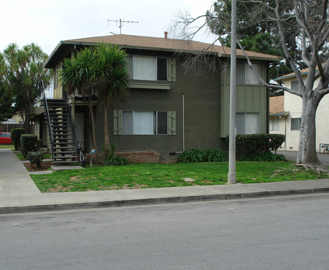 1140 Ayala Dr in Sunnyvale, CA - Building Photo - Building Photo