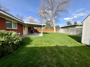 1300 S Brooklawn Dr in Boise, ID - Building Photo - Building Photo